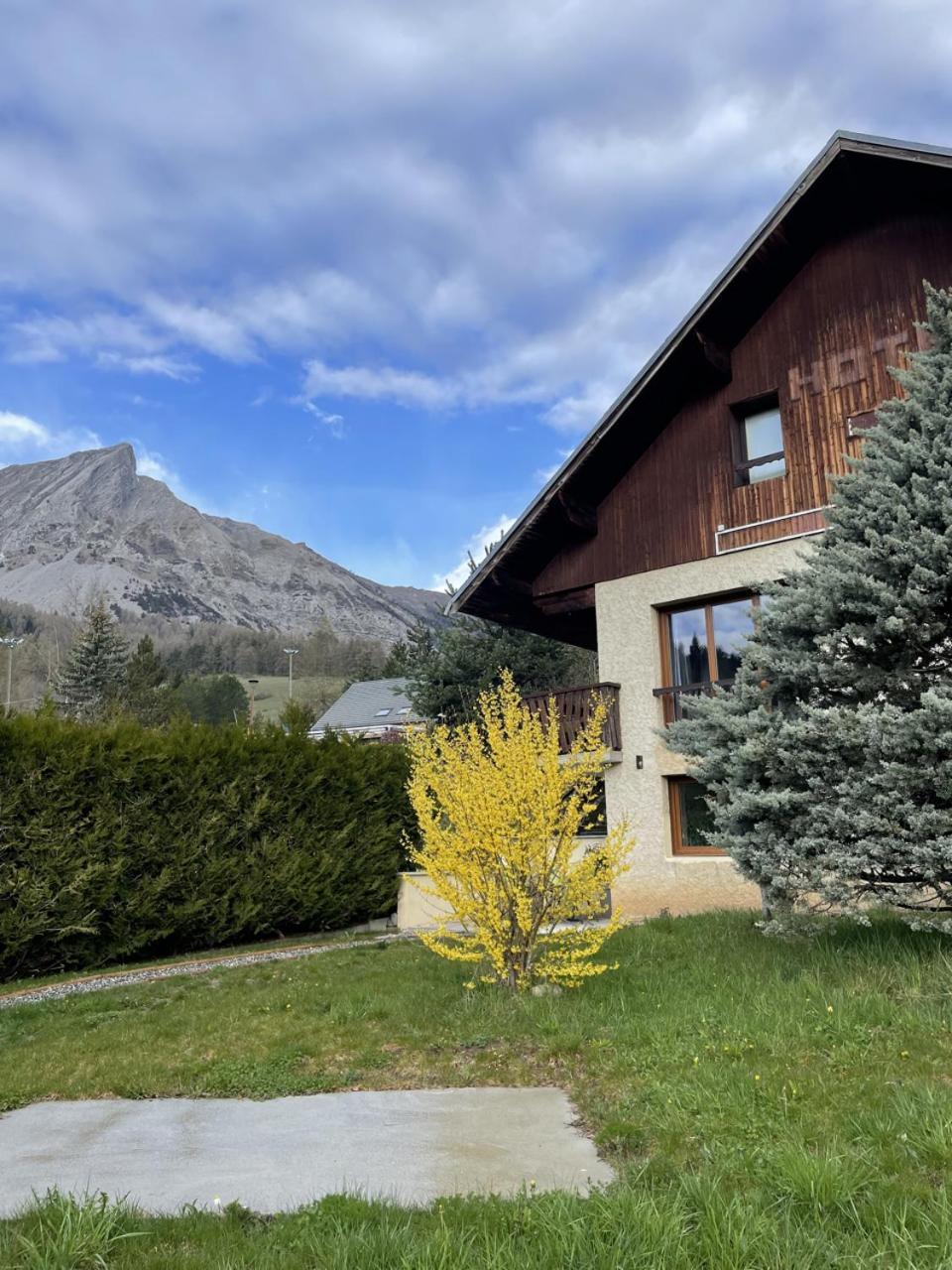 Maison L'Aiguille - 2 Appartements, 5 Chambres Et Table D'Hotes Au Pied De La Montagne A La Station De Laye Exterior foto